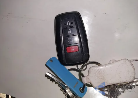 2024 Toyota Rav4 Hybrid Xle Premium from USA, damaged, VIN 2T3B6RFV1RW067469